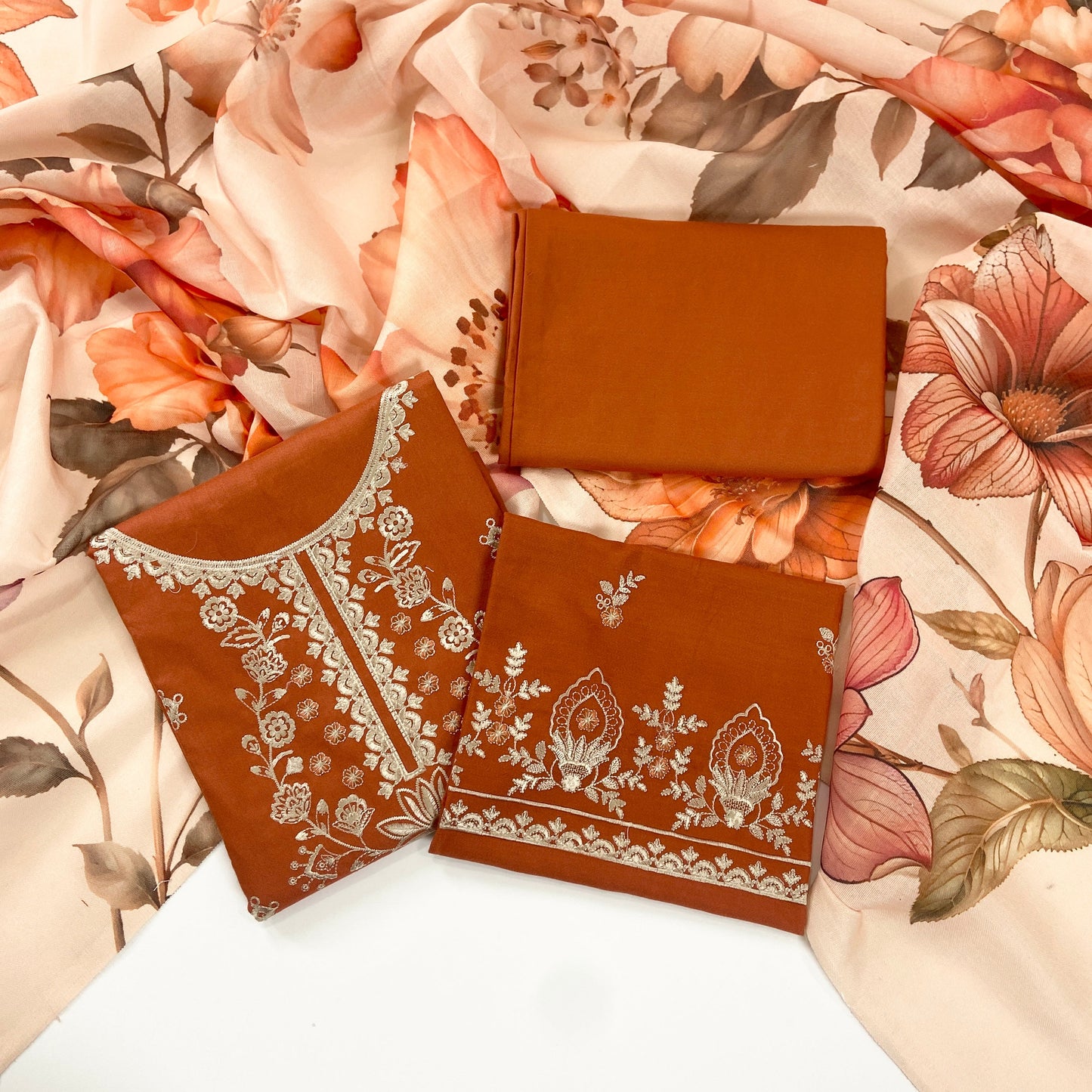 Mohagni Luxury Emb Dhanak Marina 3PC