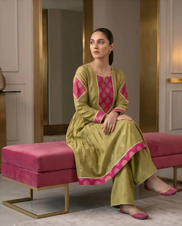 Elegant short frock paired with matching sharara 3pc Bayashma 